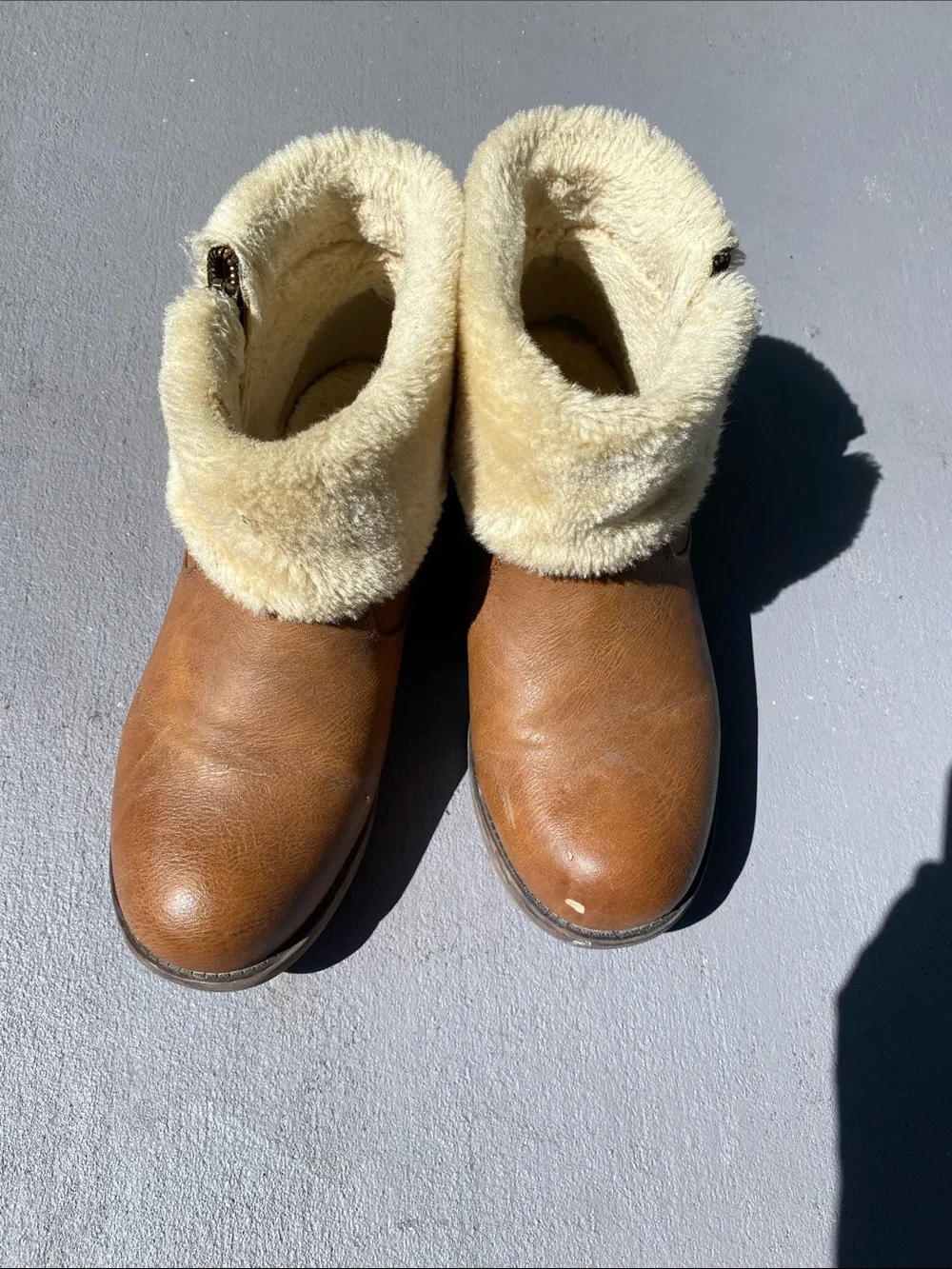 4/$20 fur lined boots